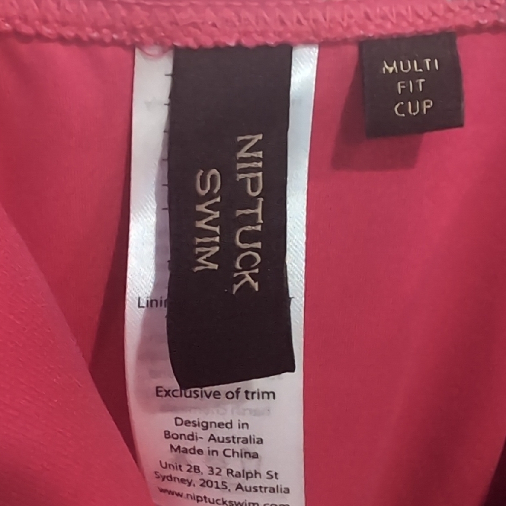 Nip/Tuck Pink Paradise Splice Dolores Multifit Cup Floral New Swimsuit Size 8 US - Picture 3 of 6